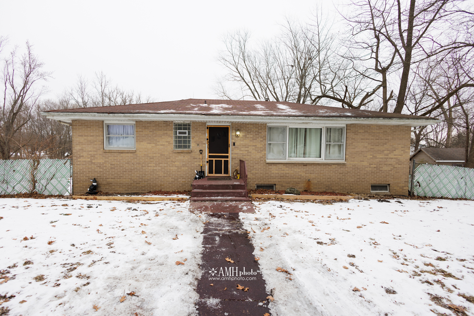 925 Ash Drive Property Photo