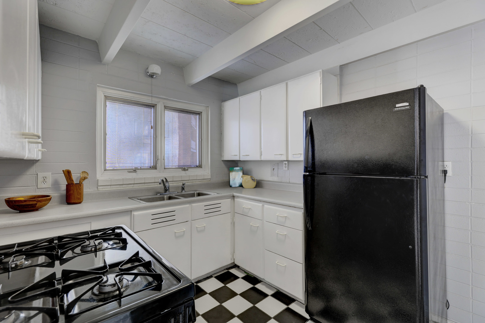 1132 W Lunt Avenue 2d Property Photo 10