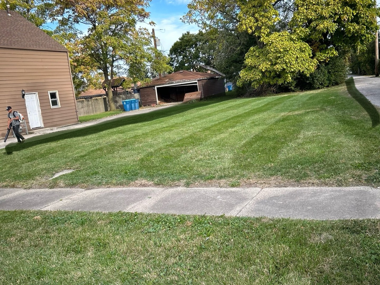 13 W 30th Pl Property Photo 1