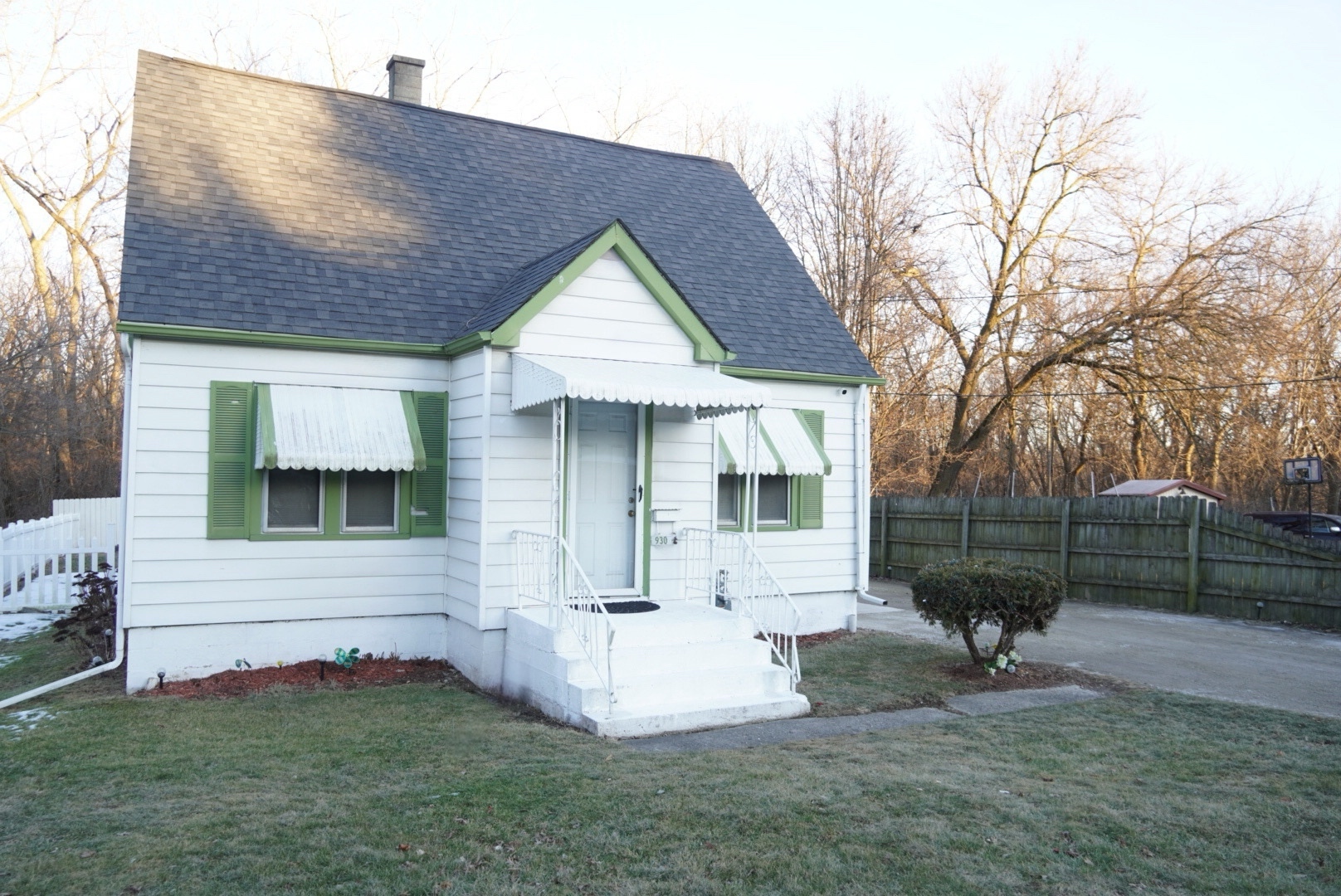 930 Draper Avenue Property Photo 1