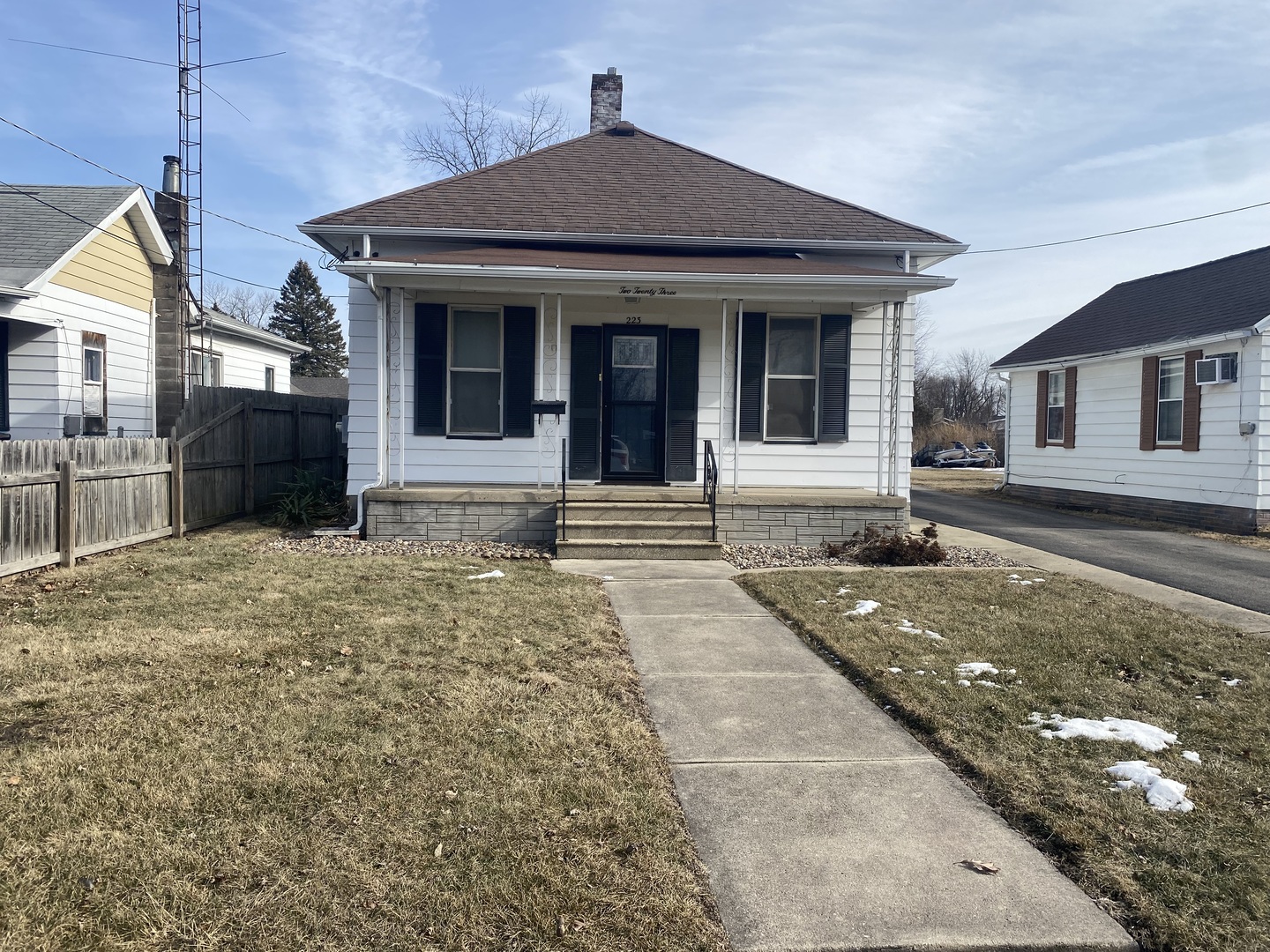 223 Penn Street Property Photo