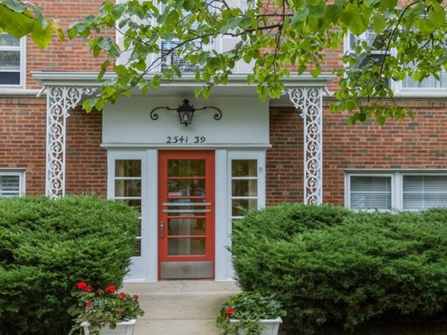 Bennett Gardens Real Estate Listings Main Image