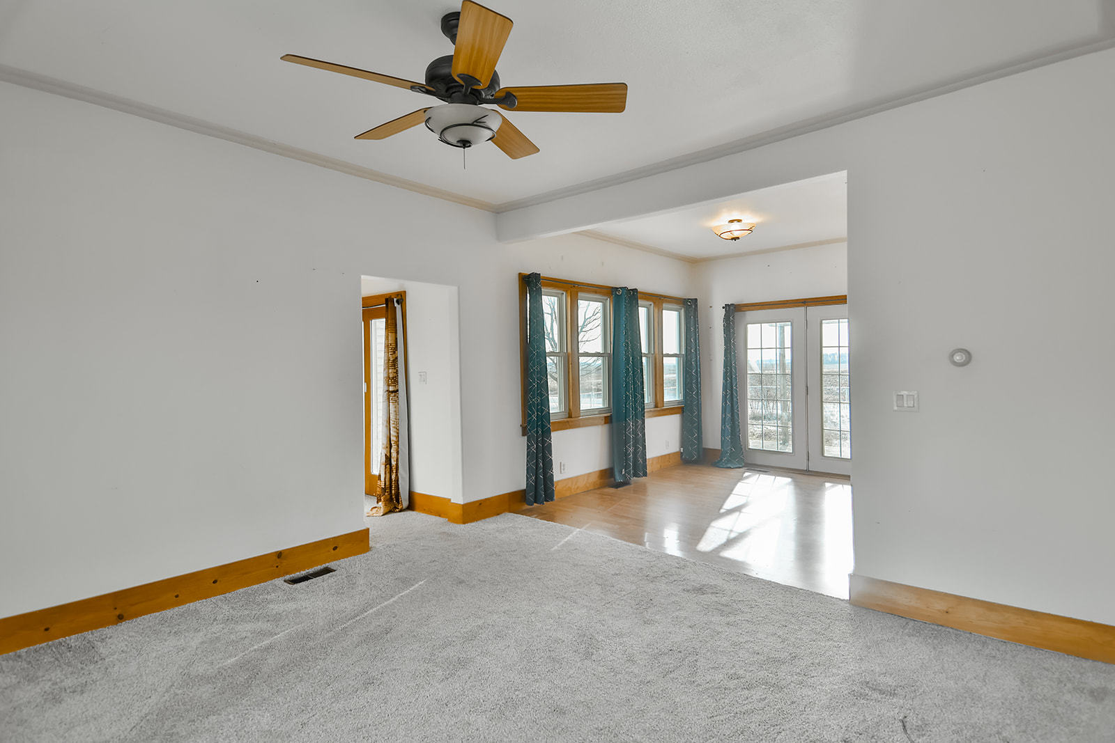 18968 Hurd Road Property Photo 7
