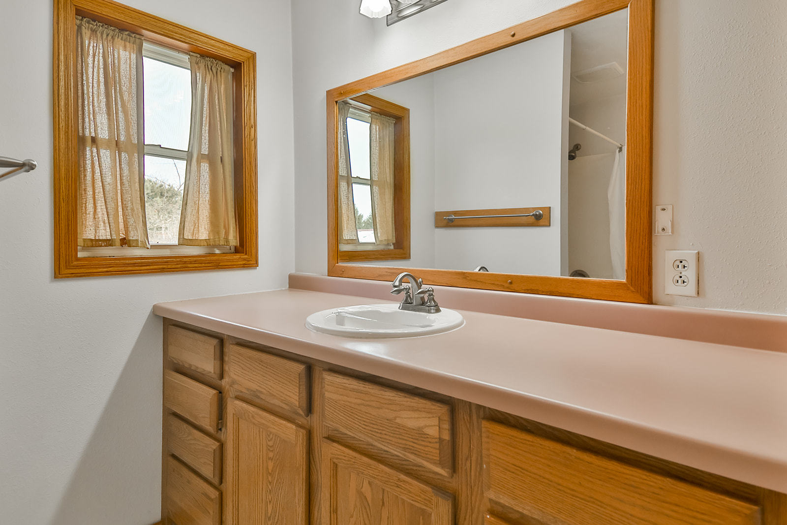 18968 Hurd Road Property Photo 23