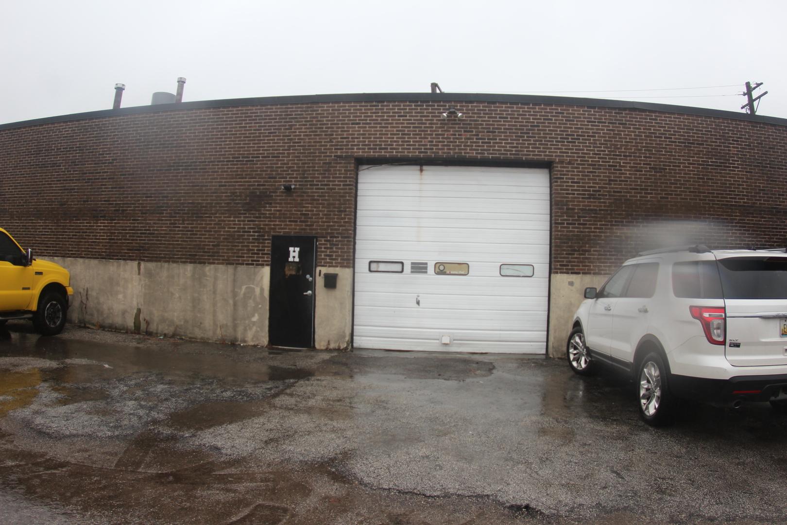 2000 Lehigh Avenue H Property Photo 1