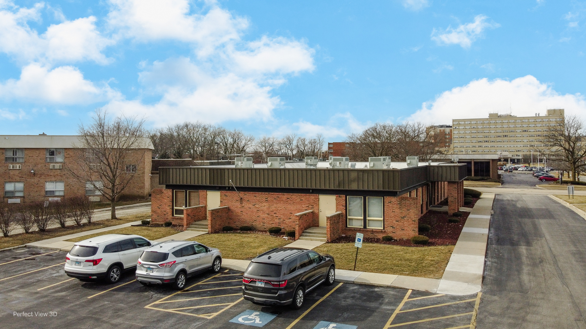 300 N Hammes Avenue C Property Photo 3