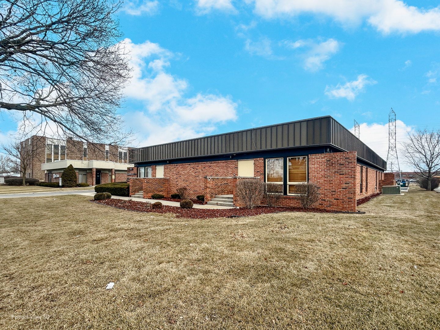 300 N Hammes Avenue C Property Photo 5