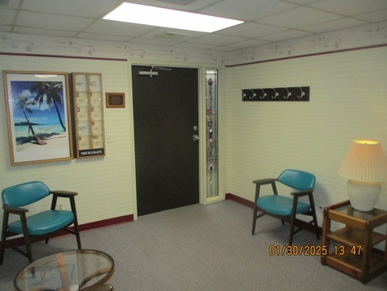 300 N Hammes Avenue C Property Photo 8