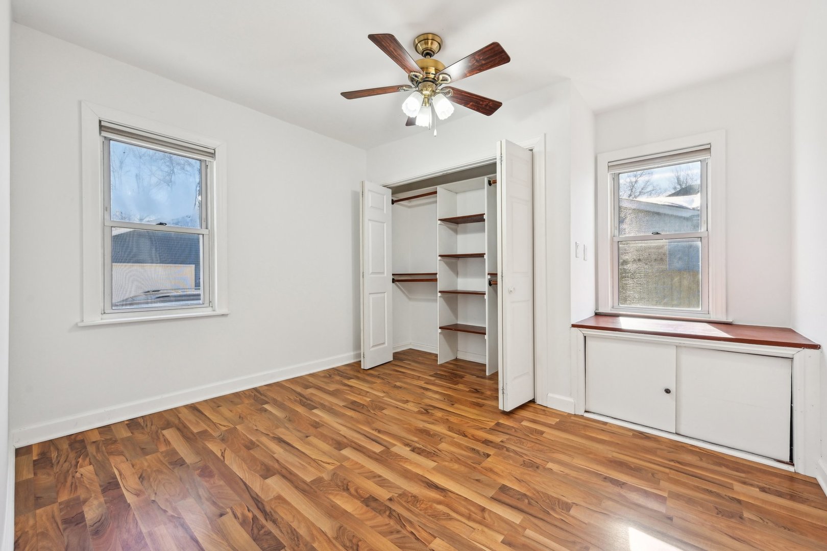 939 N Grace Street Property Photo 23