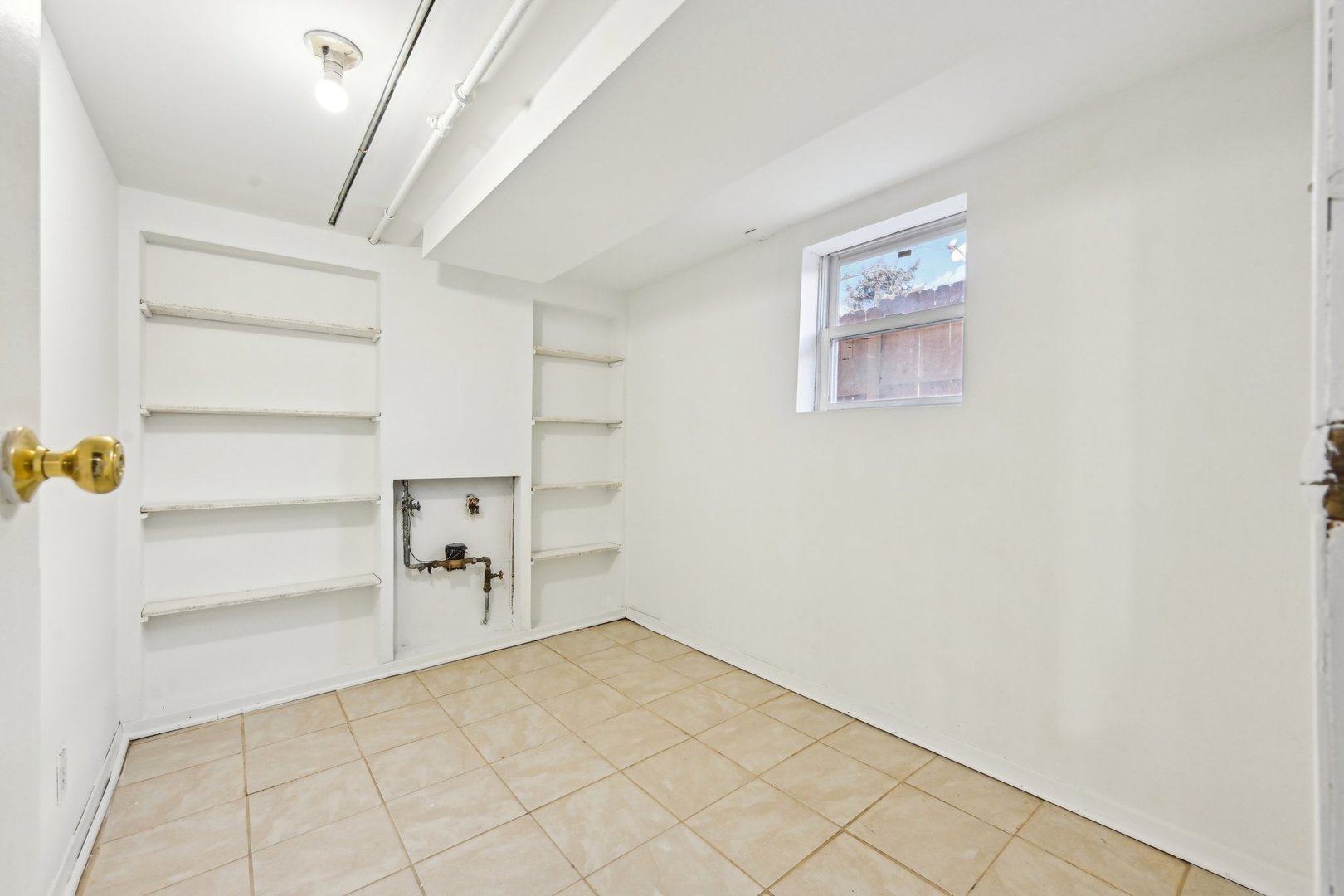 939 N Grace Street Property Photo 29