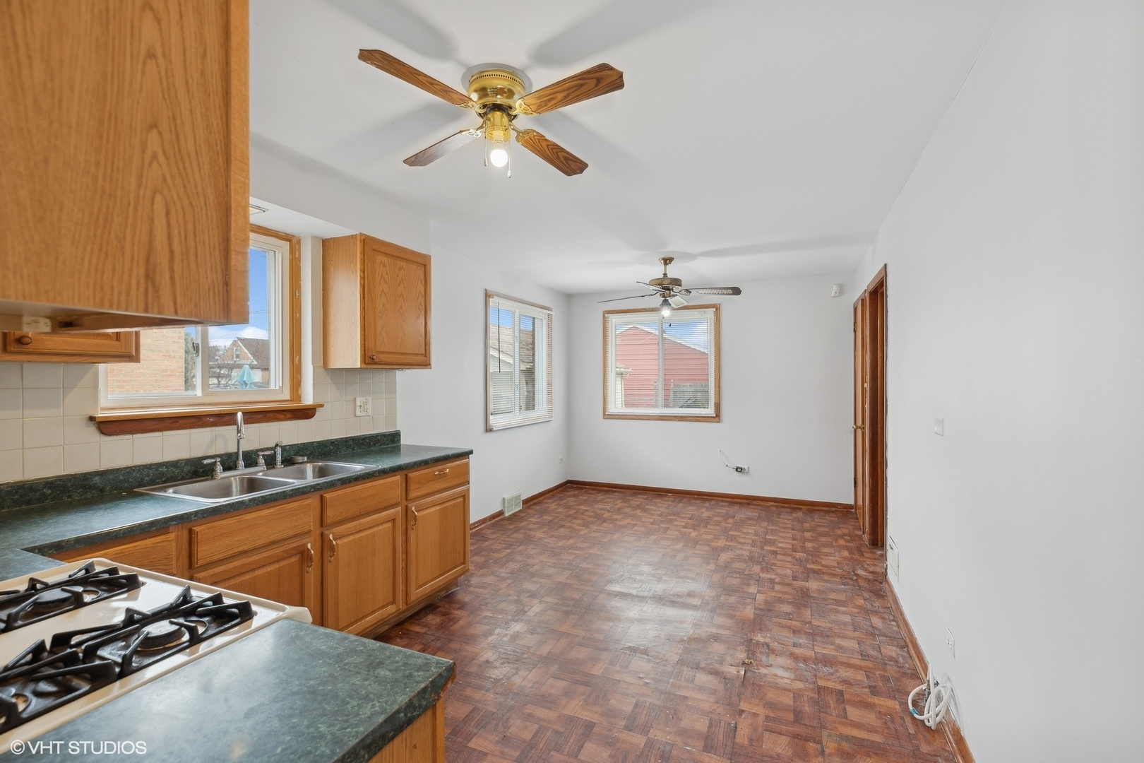 8033 S Kirkland Avenue Property Photo 3