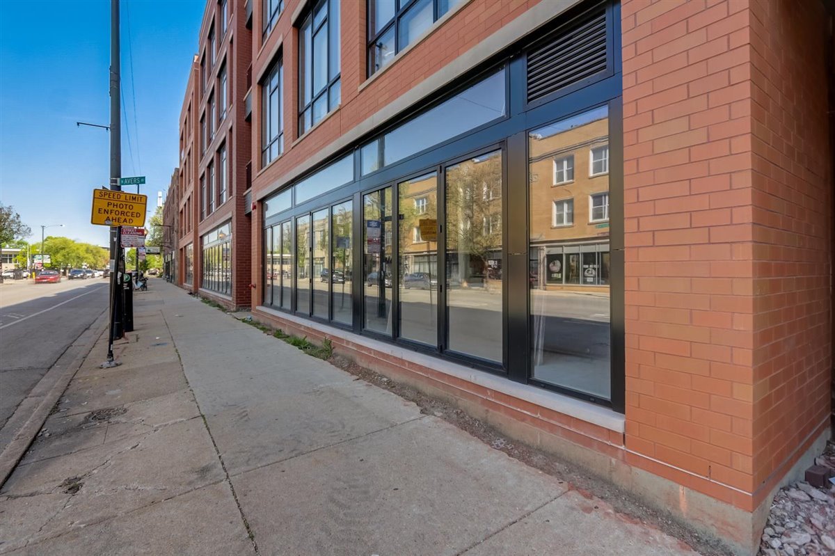 3101 N Milwaukee Ave Property Photo 8