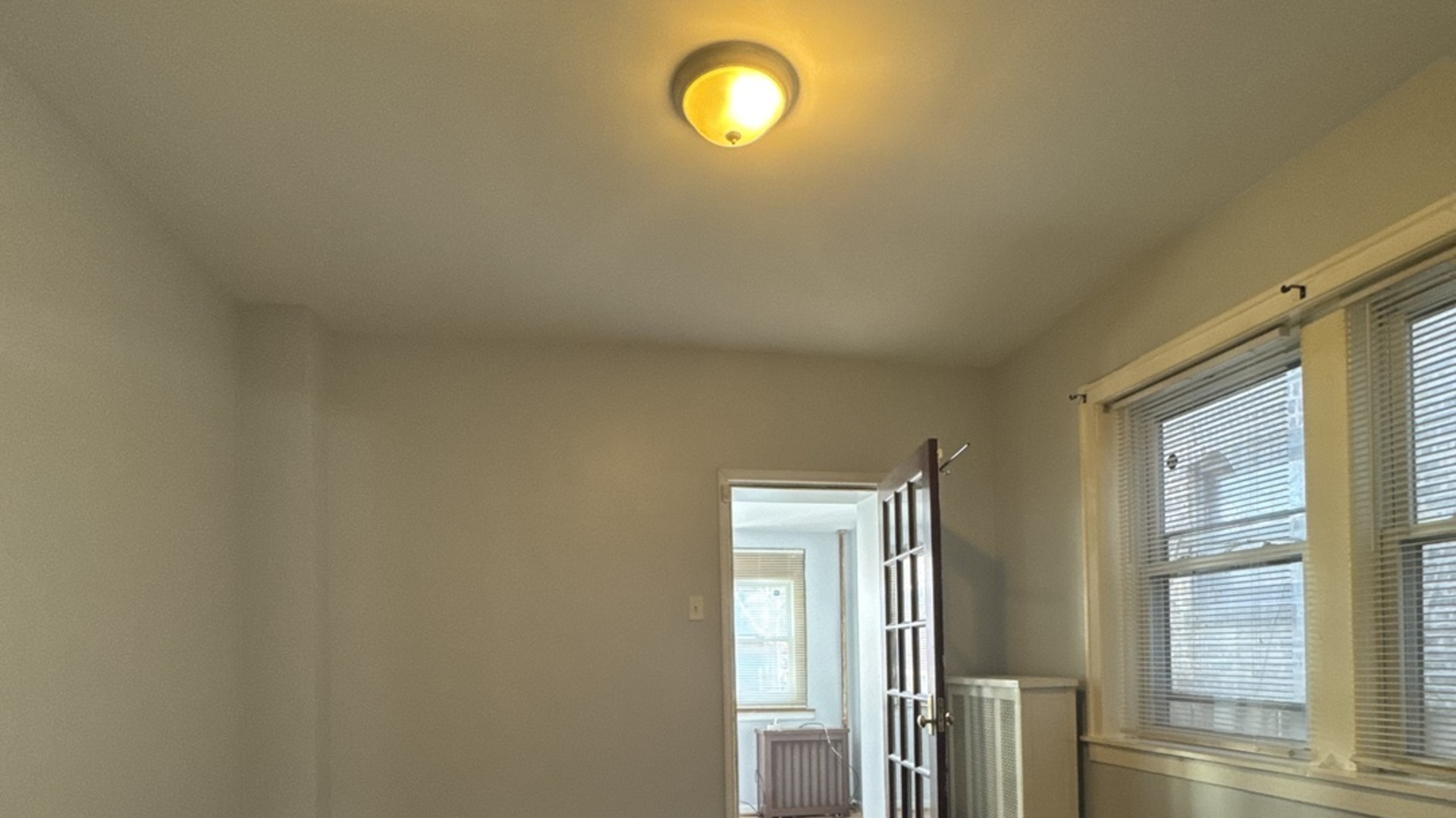 7613 S East End Avenue 1 Property Photo 12