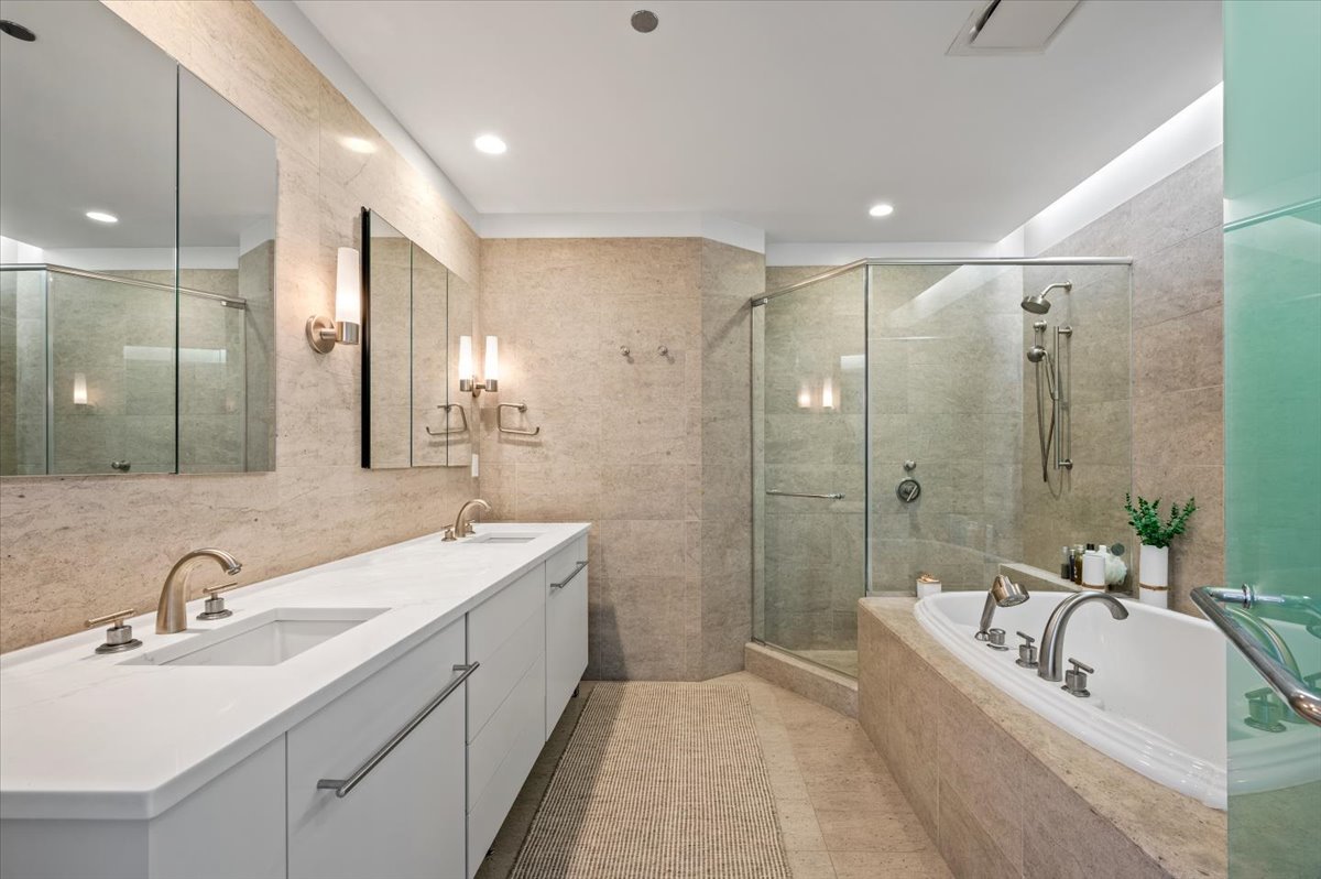 401 N Wabash Avenue 60f Property Photo 6