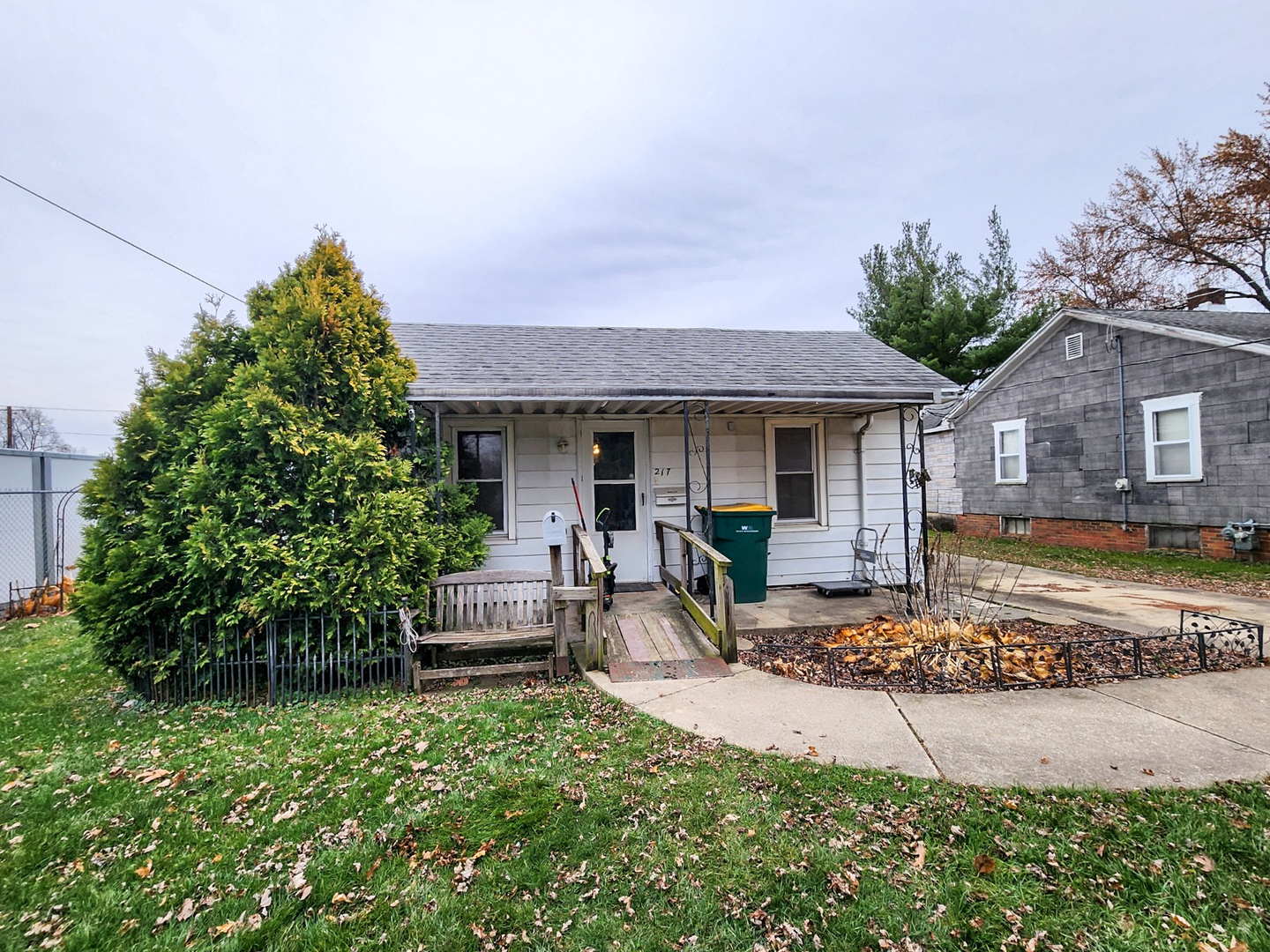 217 Lukins Street Property Photo