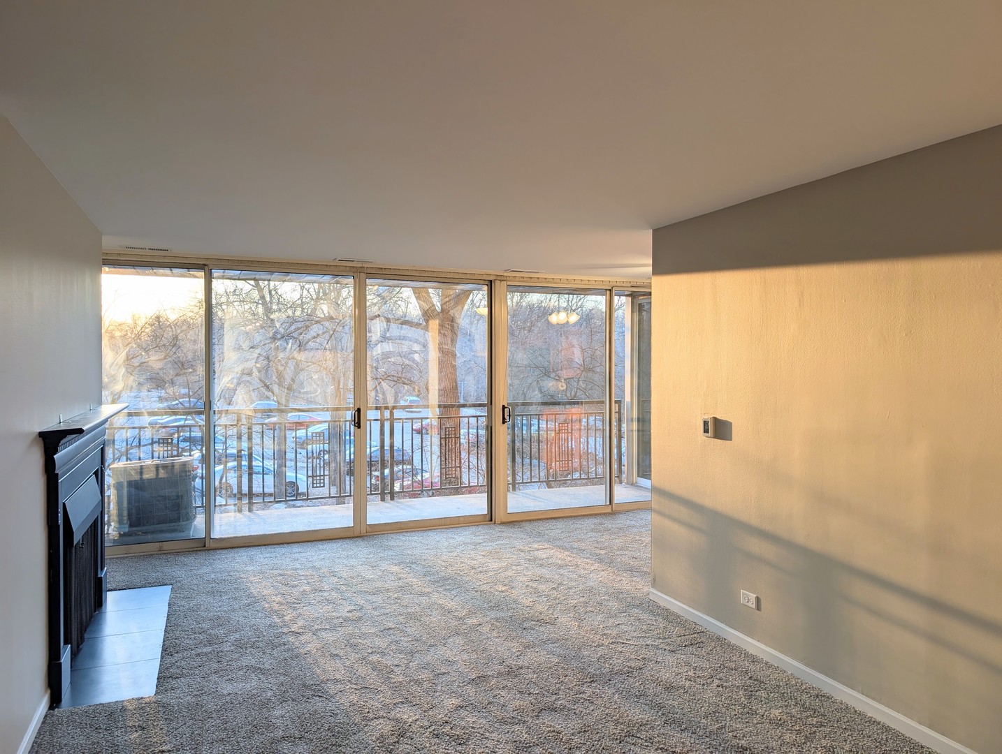 5900 Oakwood Drive 2j Property Photo 10
