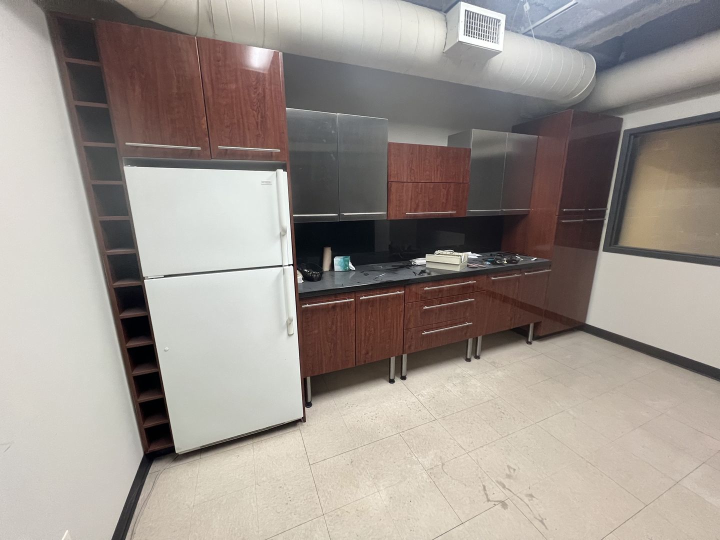 1621 N Clybourn Ave Property Photo 3