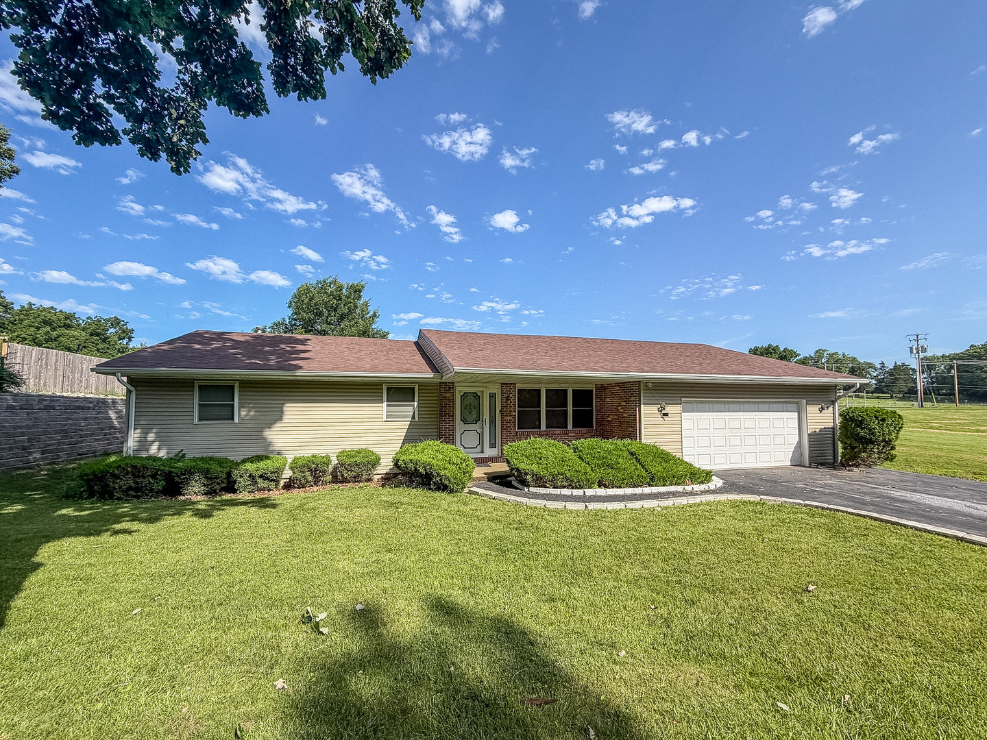 3750 E Lake Shore Drive Property Photo 1