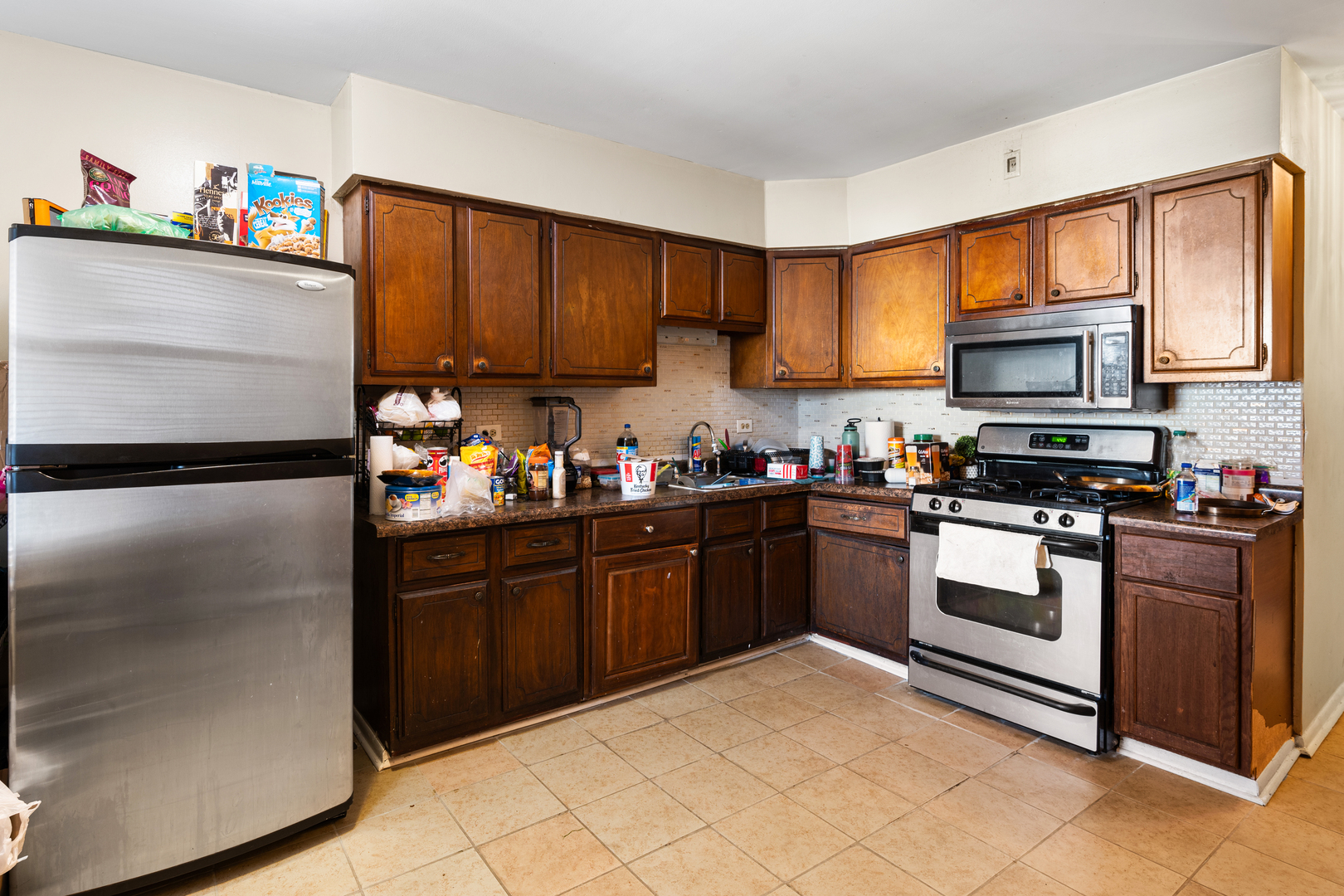 2109 N Karlov Avenue Property Photo 5