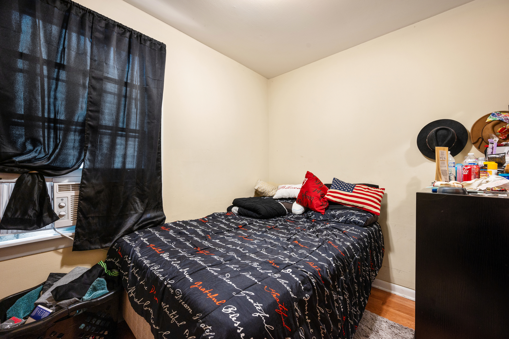2109 N Karlov Avenue Property Photo 10