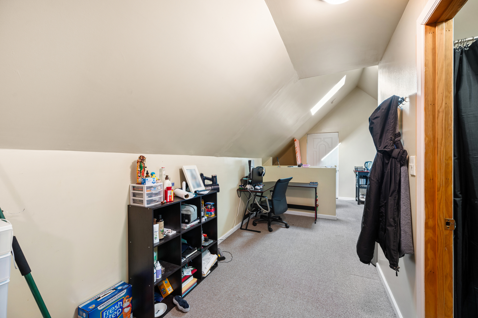 2109 N Karlov Avenue Property Photo 13