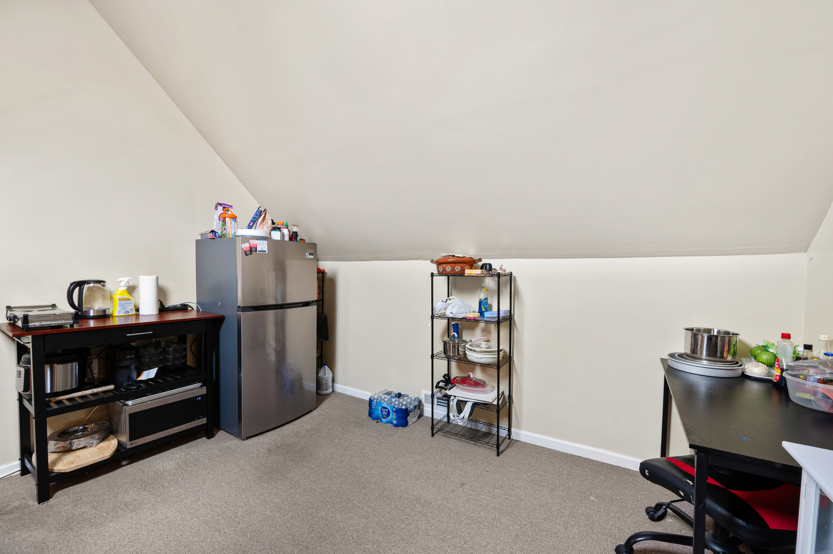 2109 N Karlov Avenue Property Photo 14