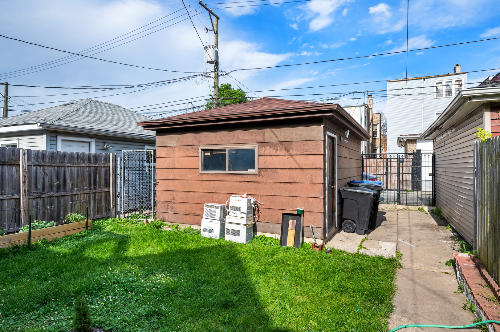 2109 N Karlov Avenue Property Photo 21