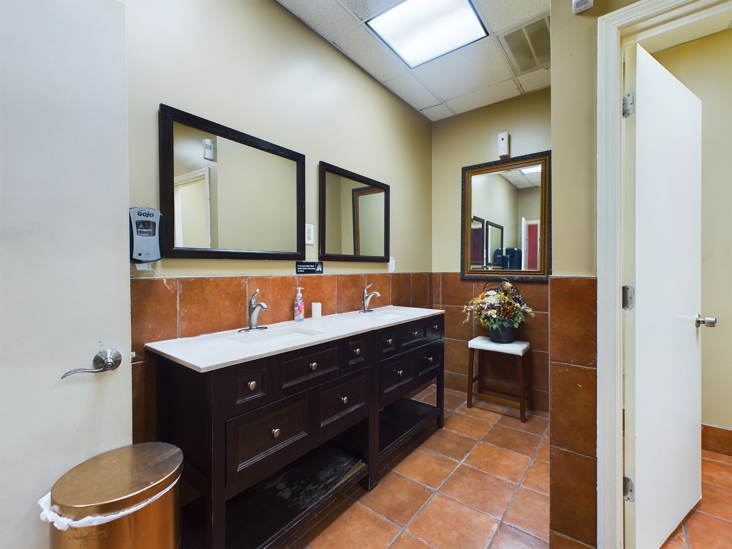 5324 N Kedzie Ave Property Photo 17