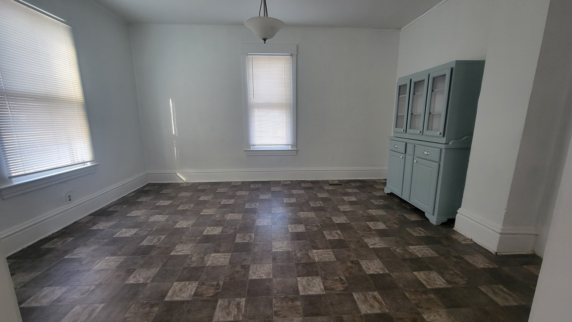 804 N Rockton Avenue Property Photo 6