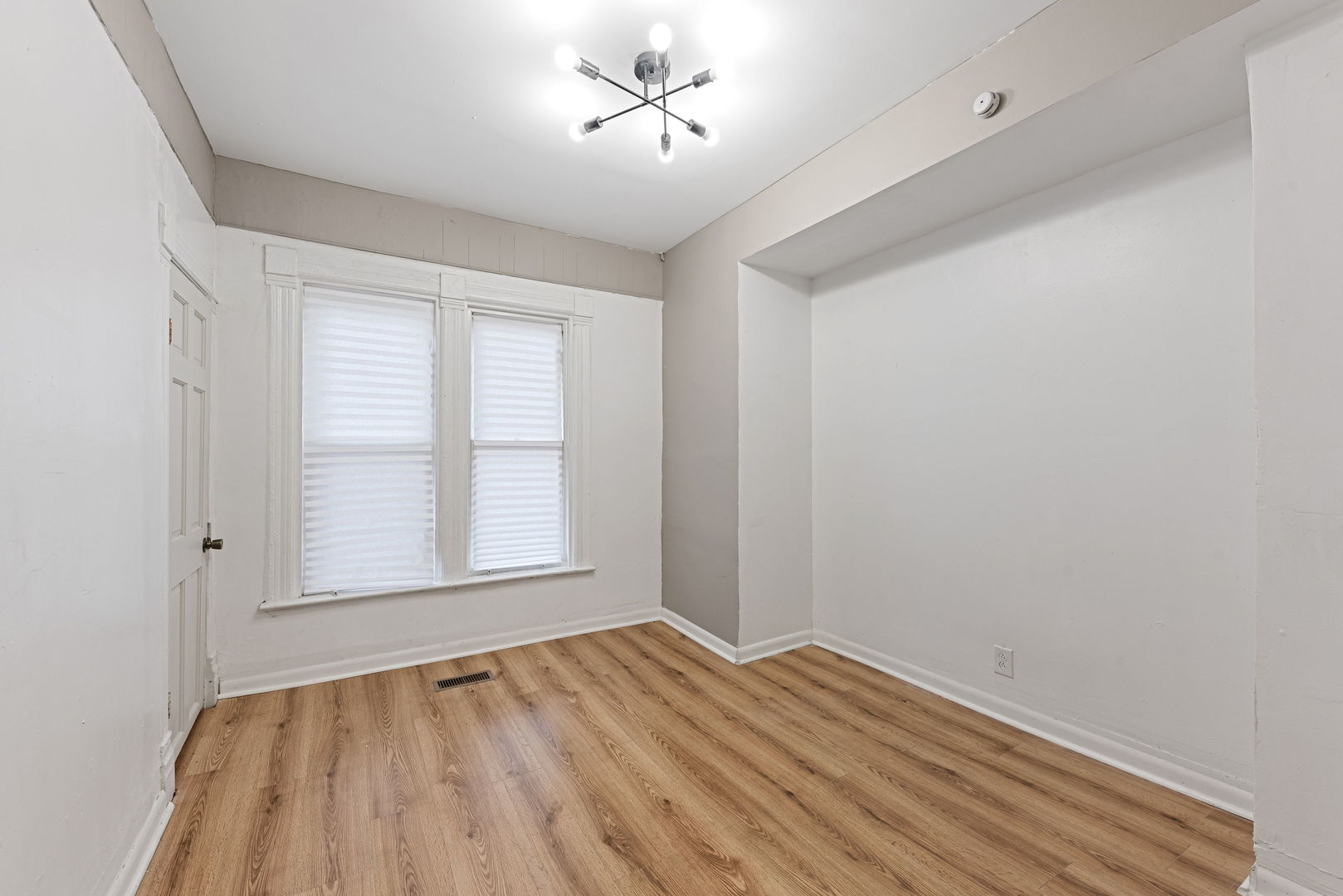 480 E Birch Street Property Photo 6