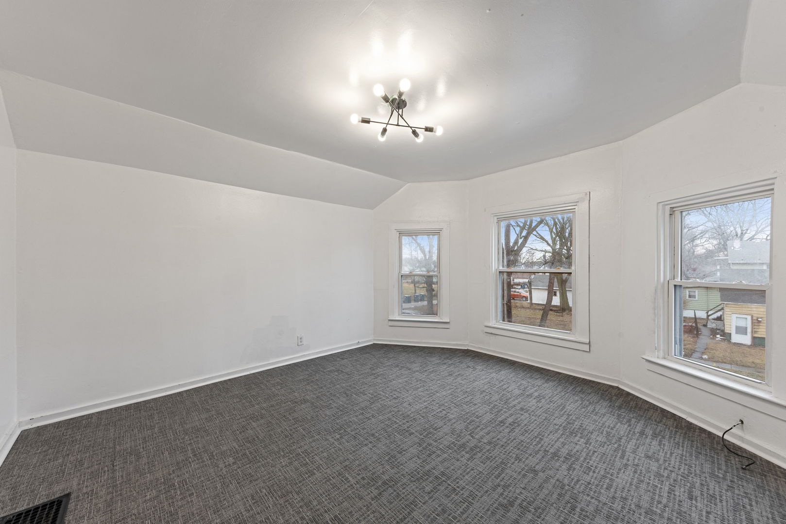 480 E Birch Street Property Photo 14