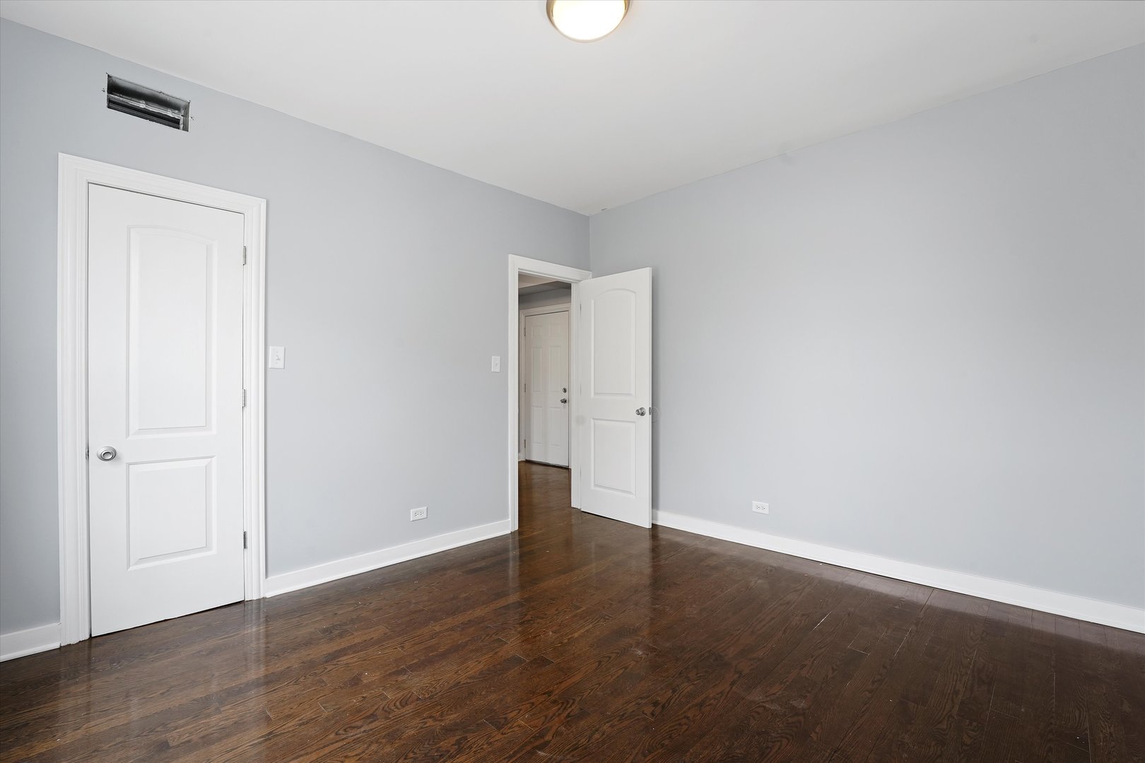 804 S 15th Avenue Property Photo 9