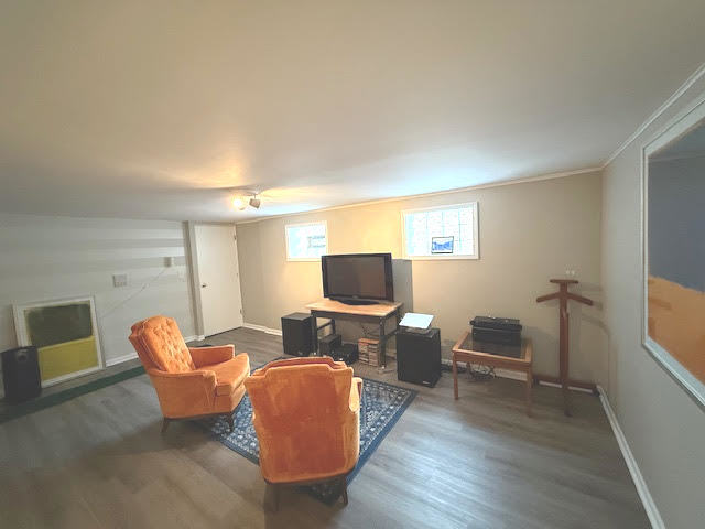 556 Barton Avenue Property Photo 32