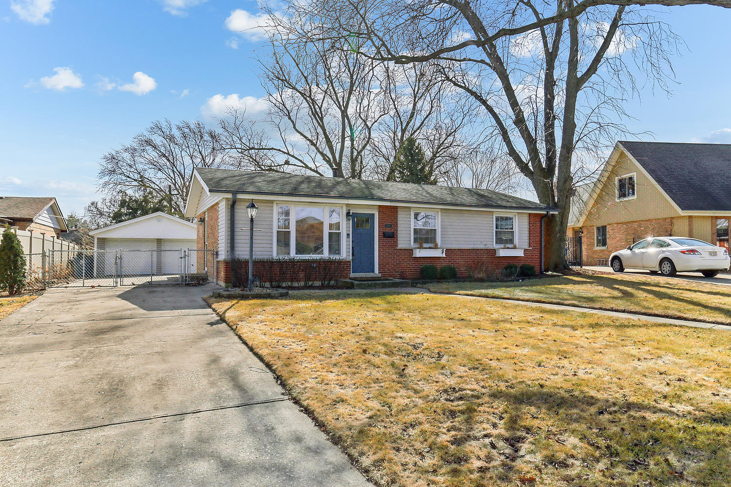 12811 Model Court Property Photo