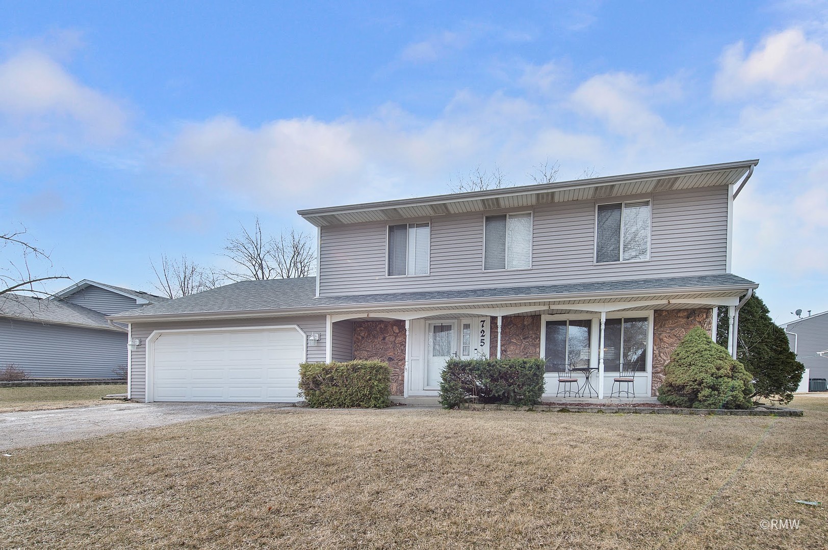 725 Mensching Road Property Photo