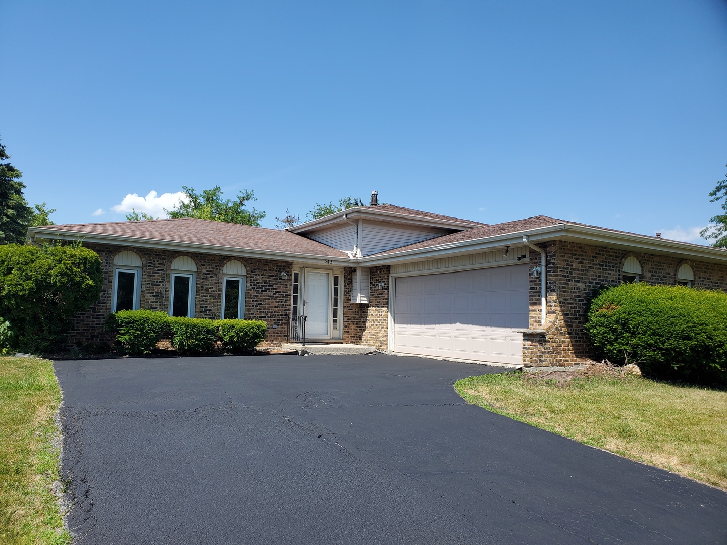 543 Willow Lane Property Photo