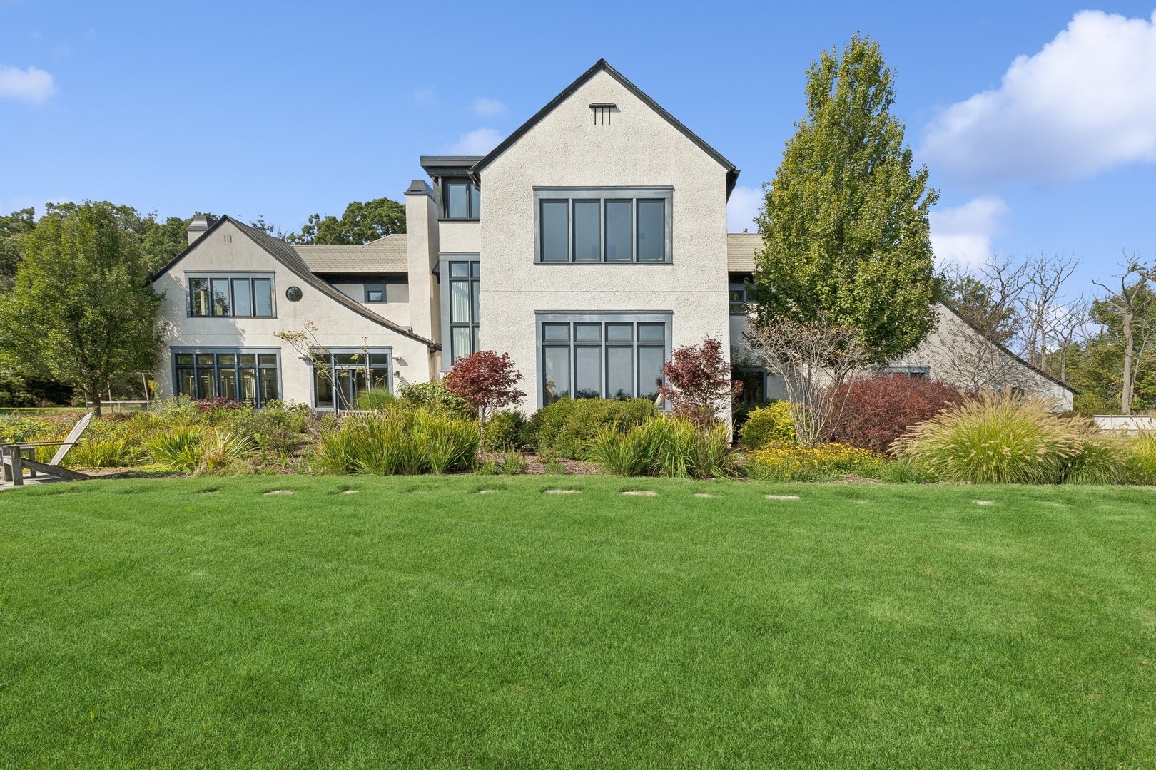 300 E Blodgett Avenue Property Photo