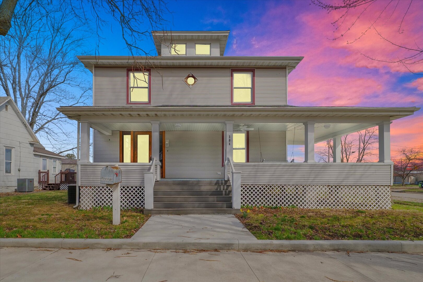 304 W Harrison Street Property Photo