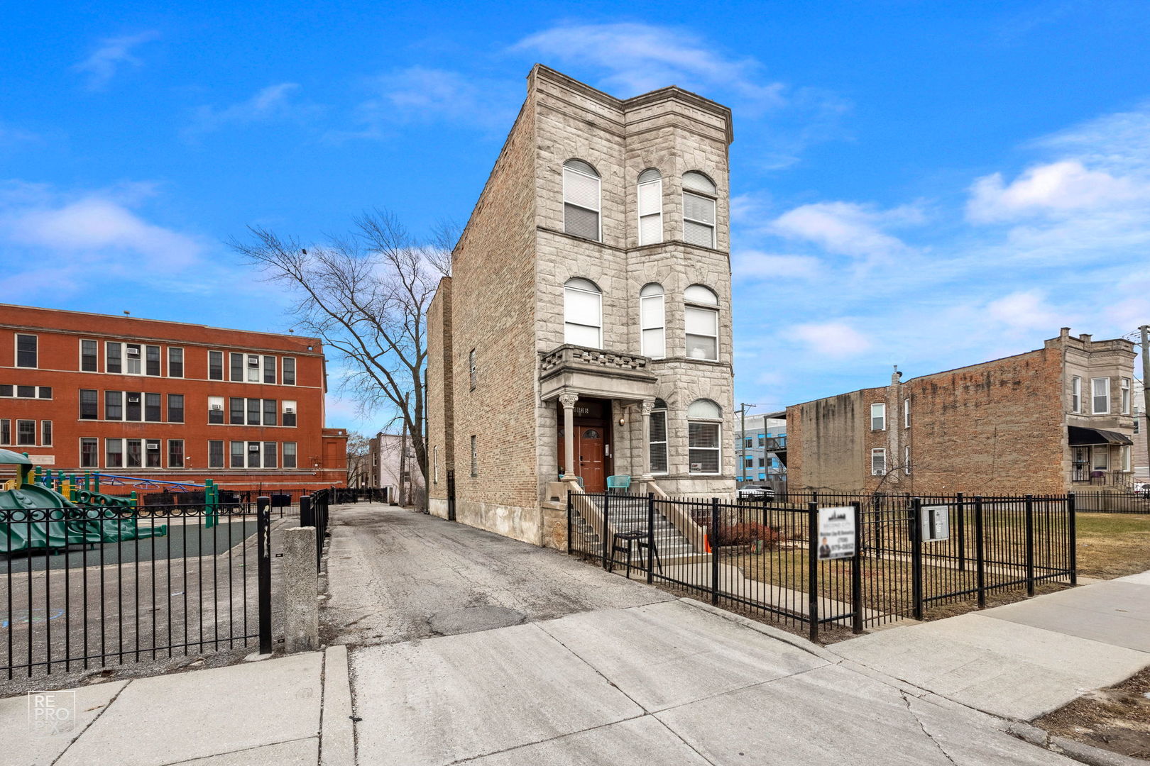 1635 S Christiana Avenue Property Photo 1