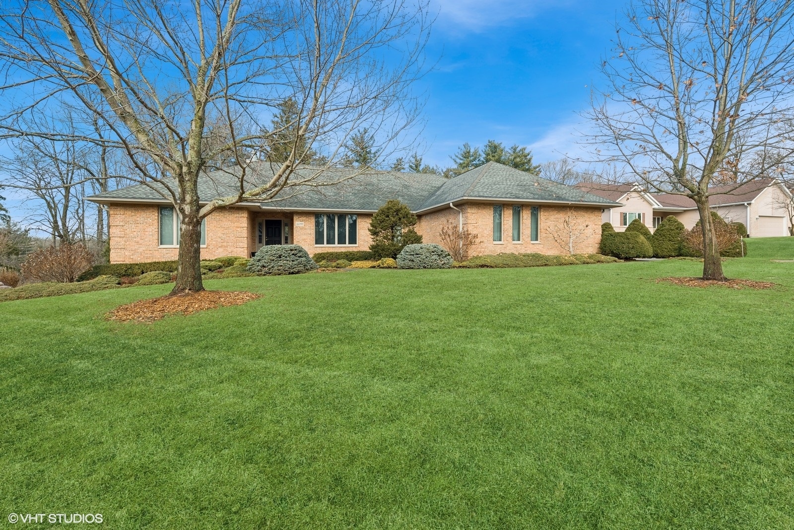Dominion Heights Real Estate Listings Main Image