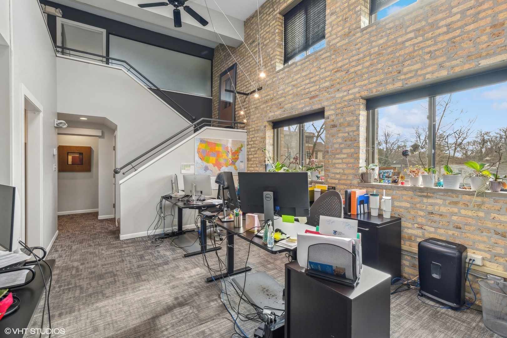660 La Salle Place Property Photo 11
