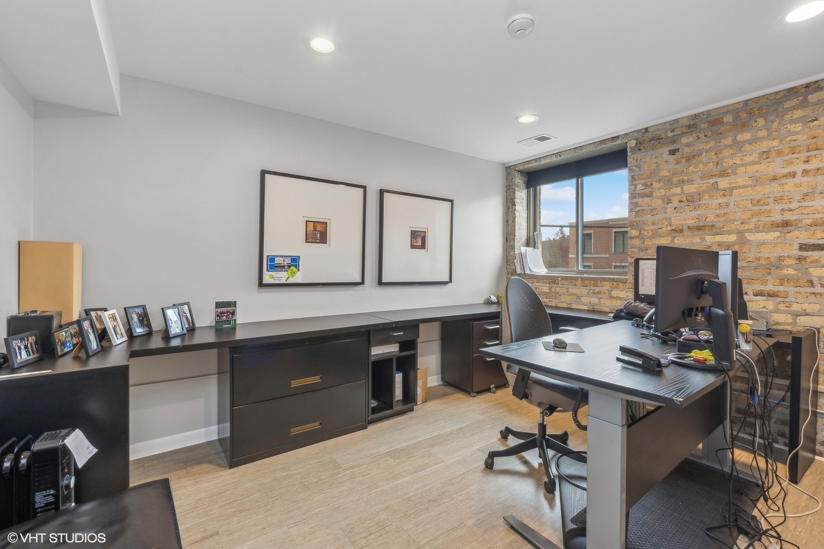 660 La Salle Place Property Photo 13
