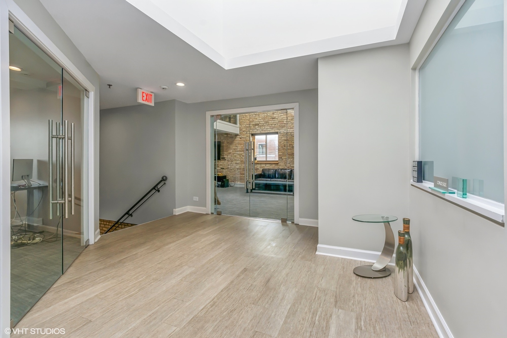 660 La Salle Place Property Photo 29