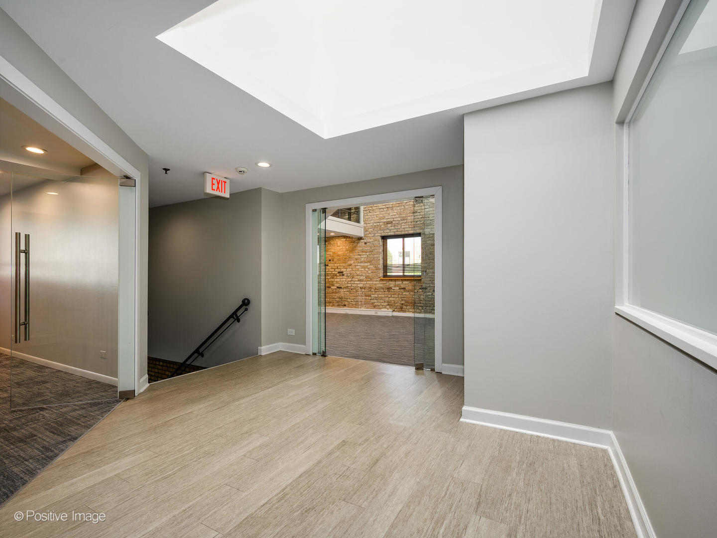 660 La Salle Place Property Photo 44