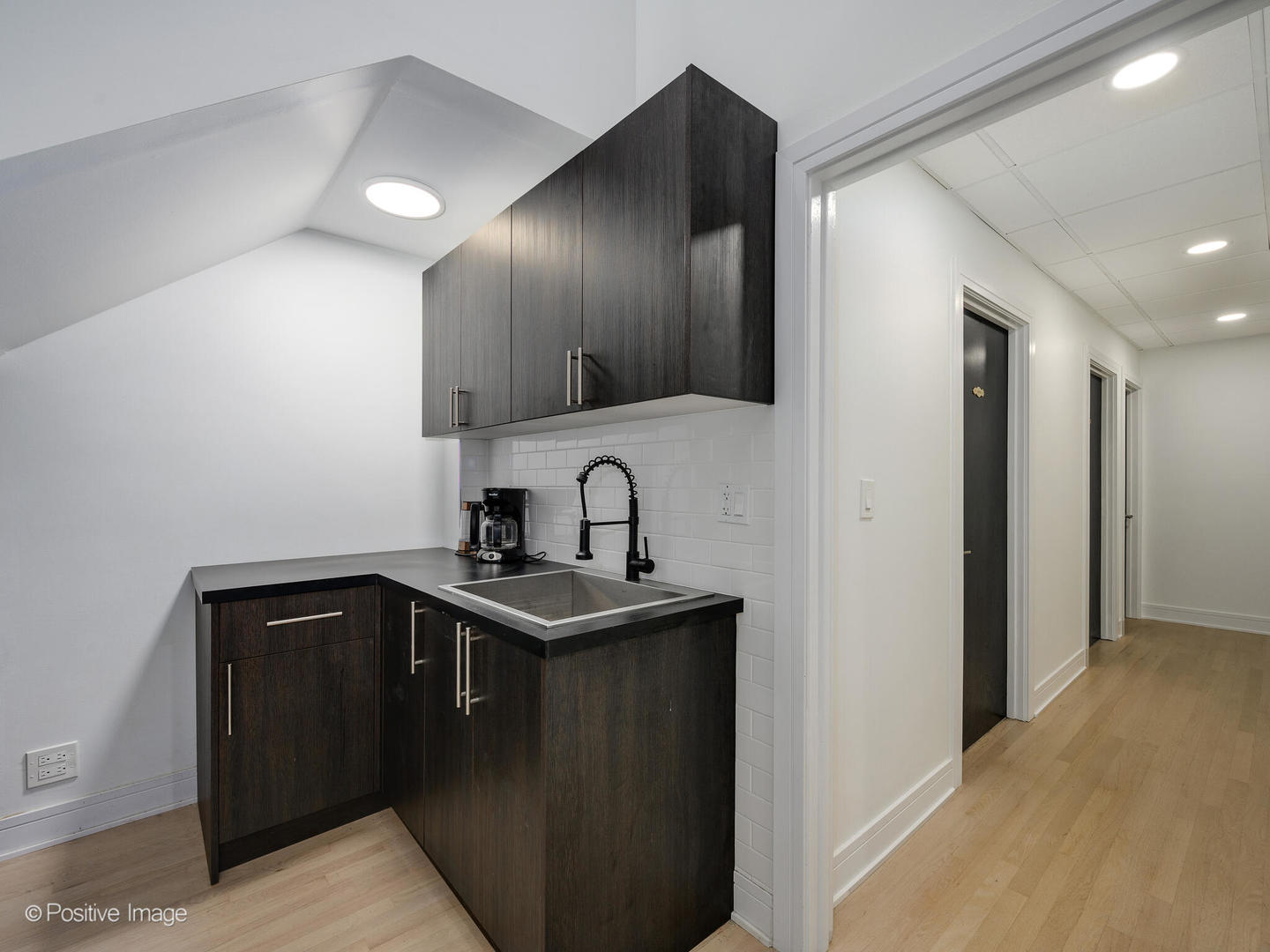 660 La Salle Place Property Photo 72
