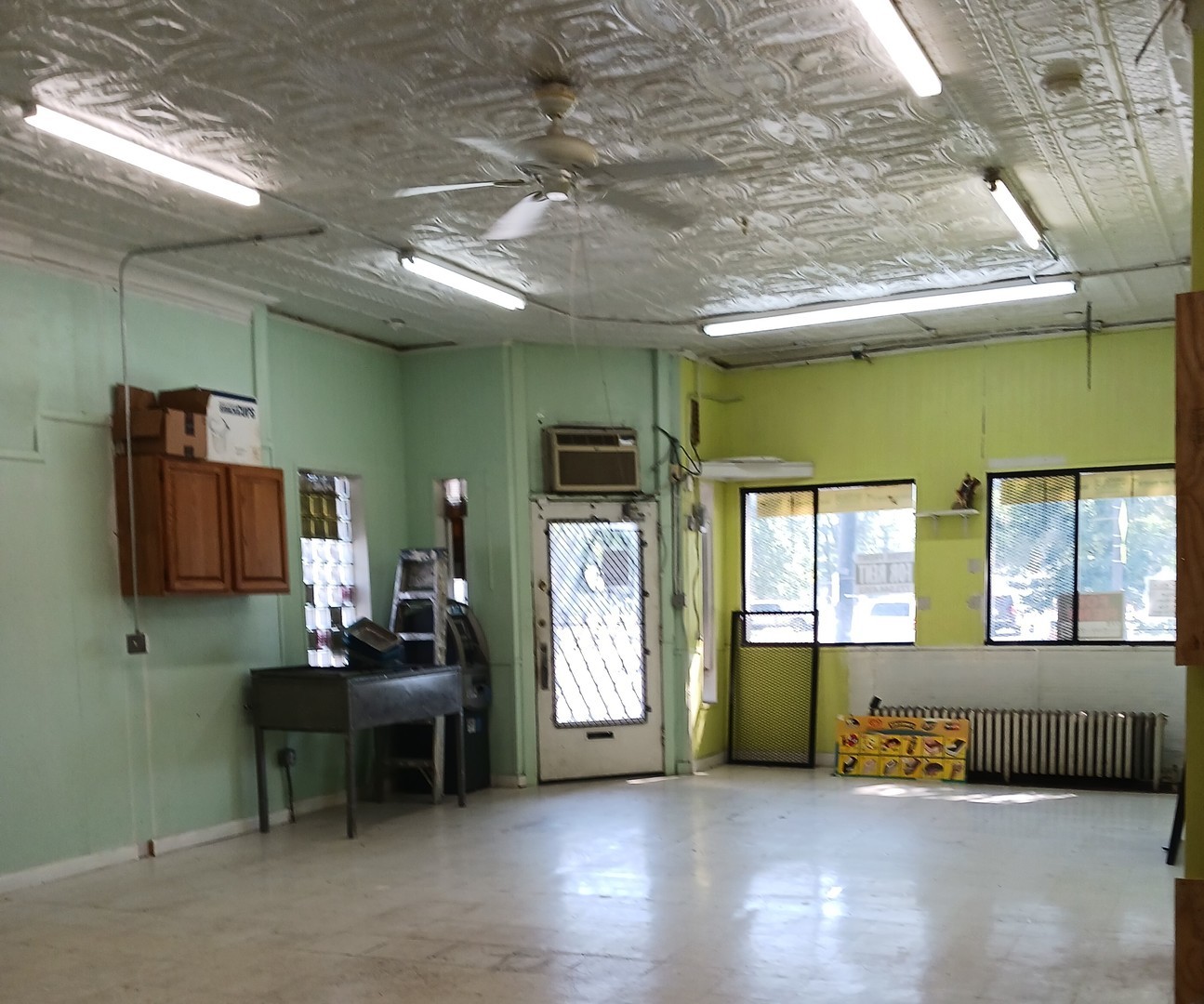 5000 S Western Avenue Property Photo 2