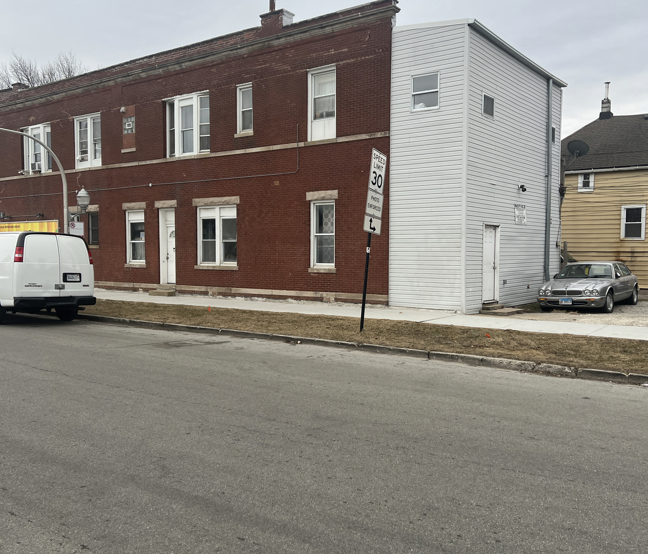 5000 S Western Avenue Property Photo 12