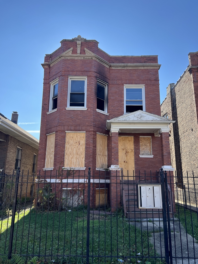 4205 W Cullerton Street Property Photo 1