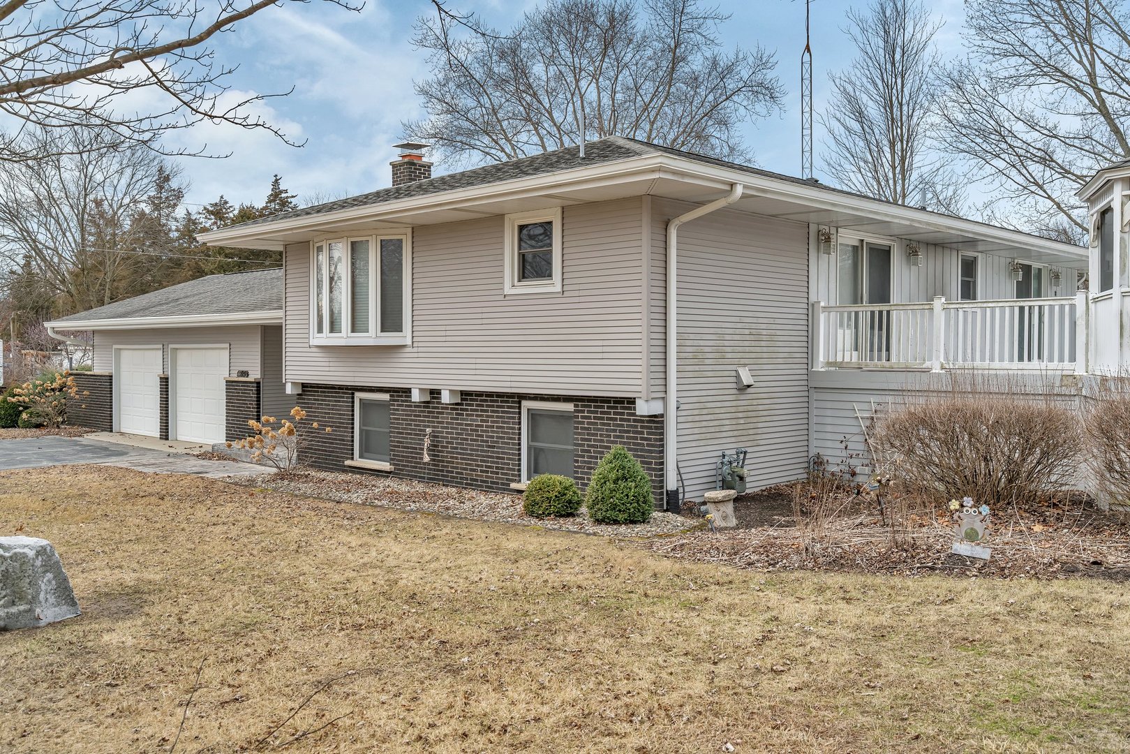 605 N East Street Property Photo 2