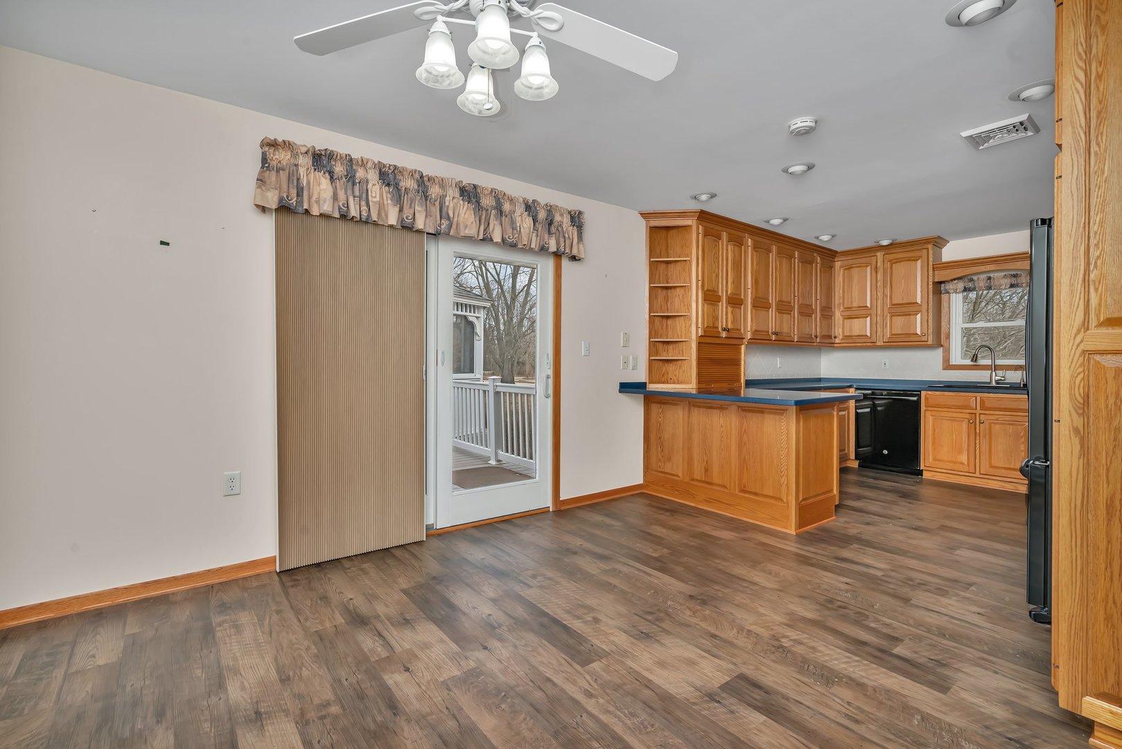 605 N East Street Property Photo 12